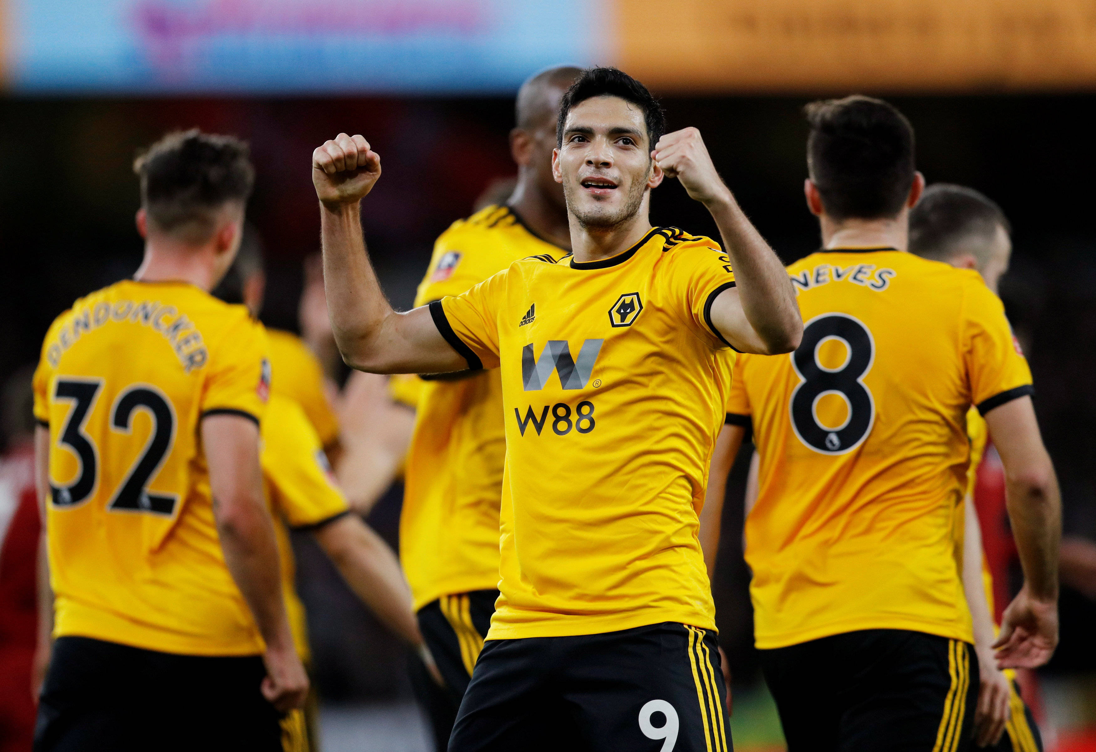 乐鱼体育平台今晨英超传出新动向，萨克拉门托国王绝杀压哨，管理层表态——话题不断，年轻球员得到机会的简单介绍